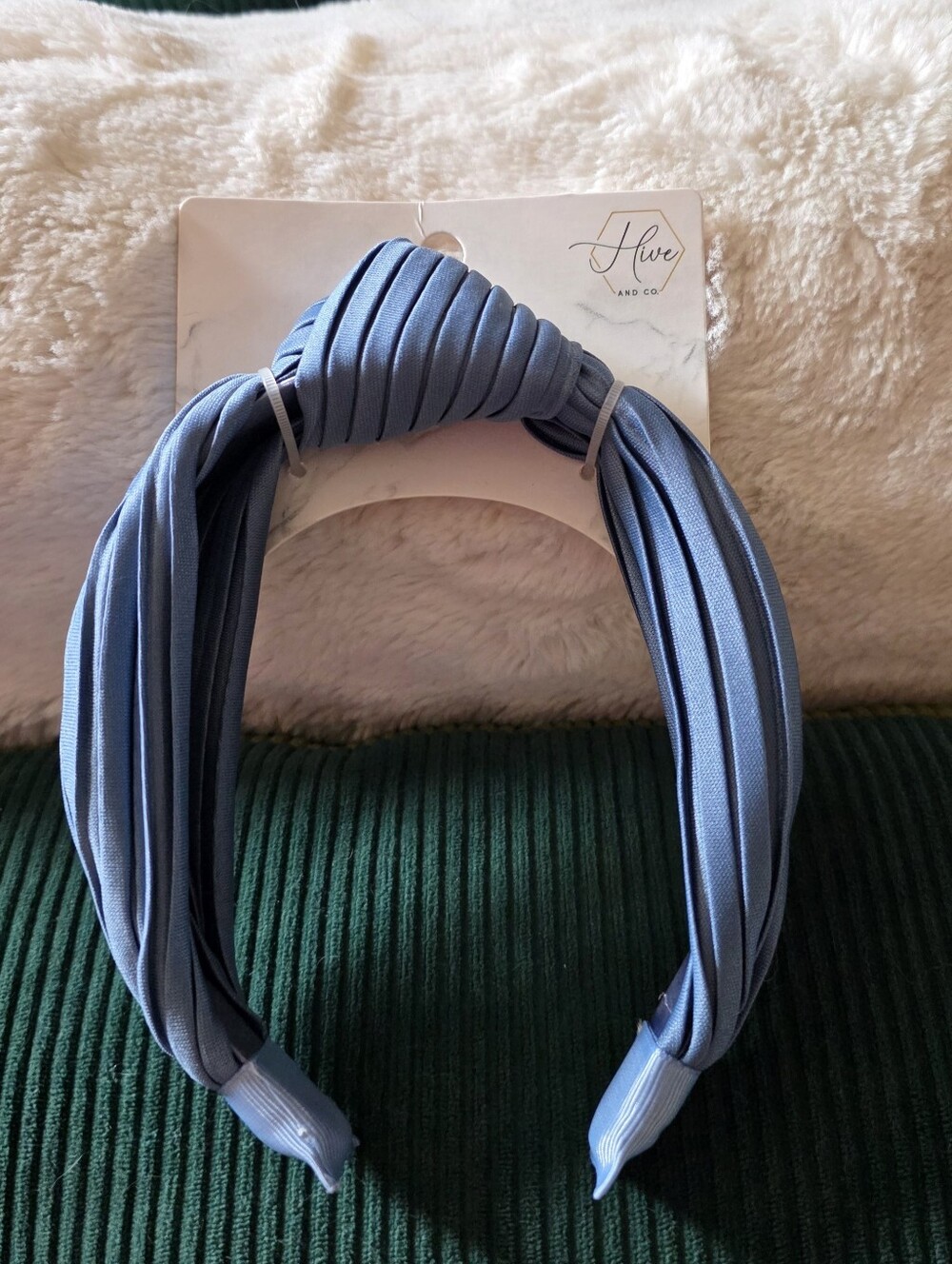 Hive & Co Knotted pleated headband